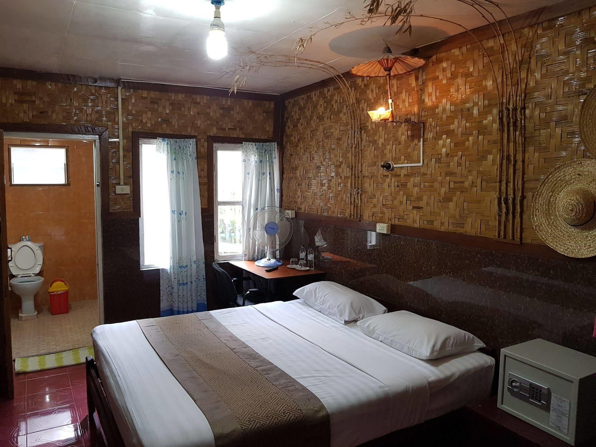 Mingalar Inn Inle Lake Екстер'єр фото