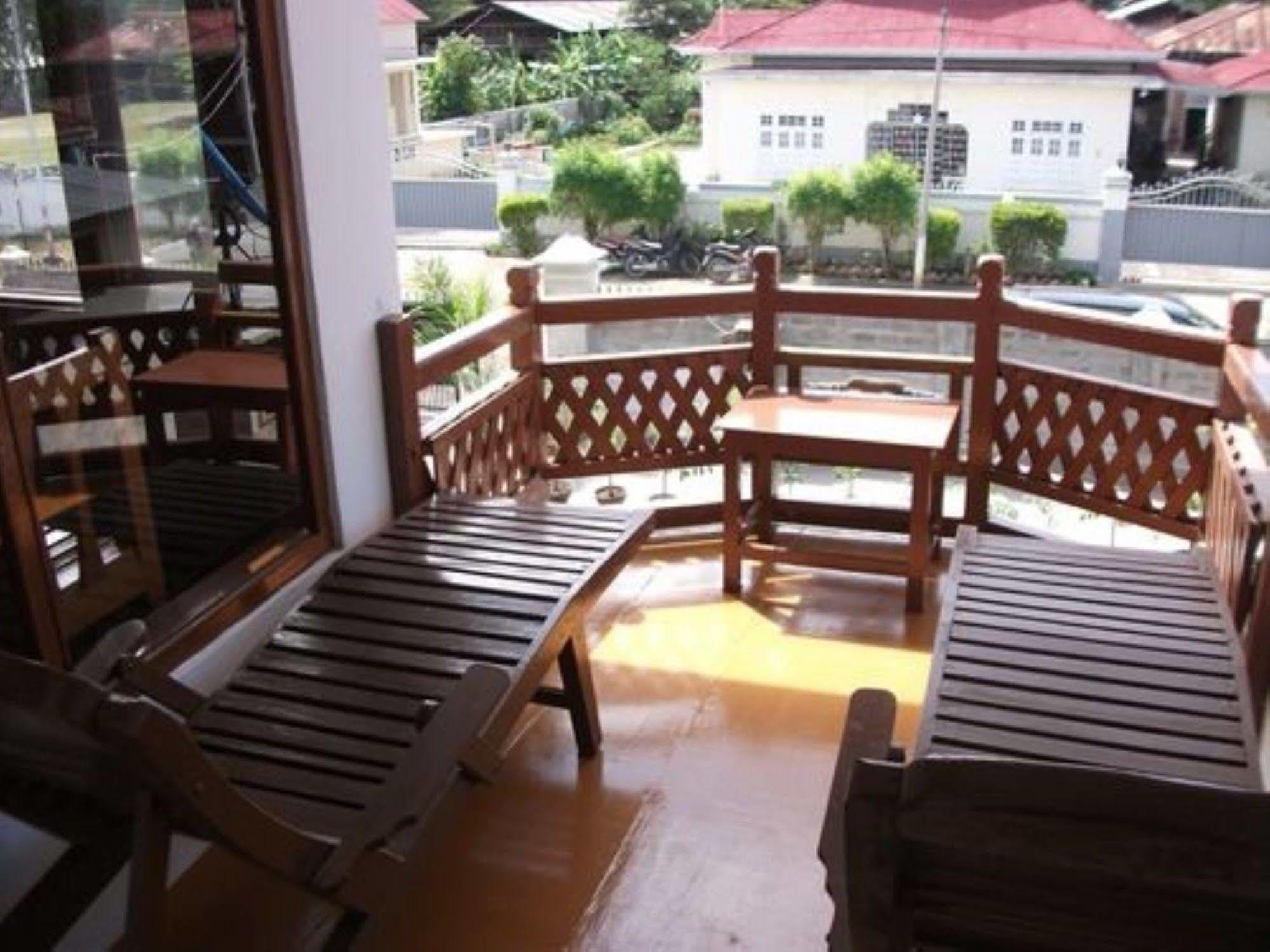 Mingalar Inn Inle Lake Екстер'єр фото